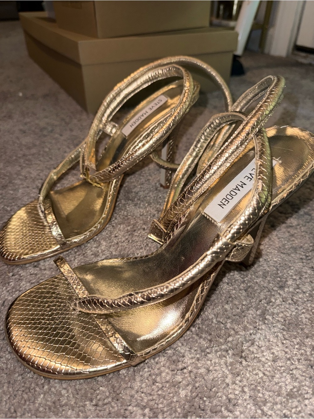 Steve Madden Scalia Metallic Gold Snake-Embossed Spiral Strap Heels. Size: 9.5 - Picture 7 of 13